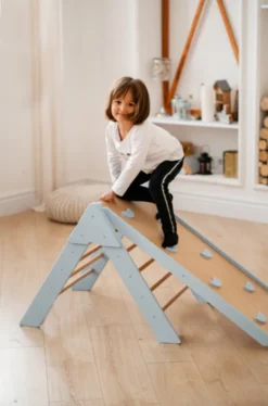 Spielplatz Indoor Moon, Kletterdreieck, Klettergerüst Aus Holz Für Kinder Sprossendreieck, Kinderrutsche | Hellblau -Grünwelt Exporteren Garten-Winkel 04948bb6aa16b20fe3c6472ced2e843b