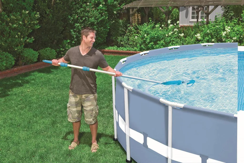Intex Pool Reinigungsset, Teleskopstiel 2,79m / Schlauch 7,5m / 2tlg. Bodensauger Mit Filtersieb Zum Anschluß An Die Filterpumpe, 14 Intex Pool Reinigungsset, Teleskopstiel 2,79m / Schlauch 7,5m / 2tlg. Bodensauger Mit Filtersieb Zum Anschluß An Die Filterpumpe, – Bild 14