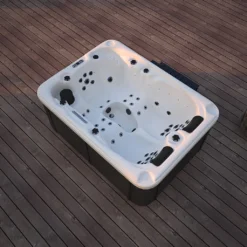 HOME DELUXE - Outdoor Whirlpool BEACH Plus Treppe Und Thermoabdeckung Außenpool Spa -Grünwelt Exporteren Garten-Winkel 1313ab0ff447e950609f664e36061e94