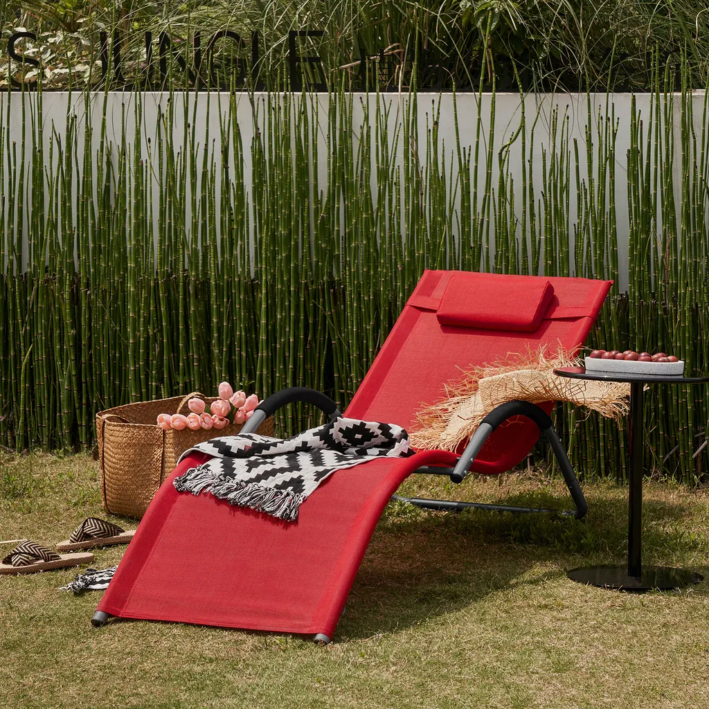 SoBuy OGS38-R Sonnenliege Gartenliege Relaxstuhl Liegestuhl Mit Kopfkissen Rot BHT Ca: 55x67x165cm 2 SoBuy OGS38-R Sonnenliege Gartenliege Relaxstuhl Liegestuhl Mit Kopfkissen Rot BHT Ca: 55x67x165cm – Bild 2