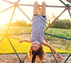 Lifetime Geometrisches Klettergerüst, Kletterkugel "Geodome" Mit Abdeckung, Spielzelt Grün / Bronze Ø 305 X 152 Cm -Grünwelt Exporteren Garten-Winkel a7dc4bcaf544fd1c6b8706661ba14bd1