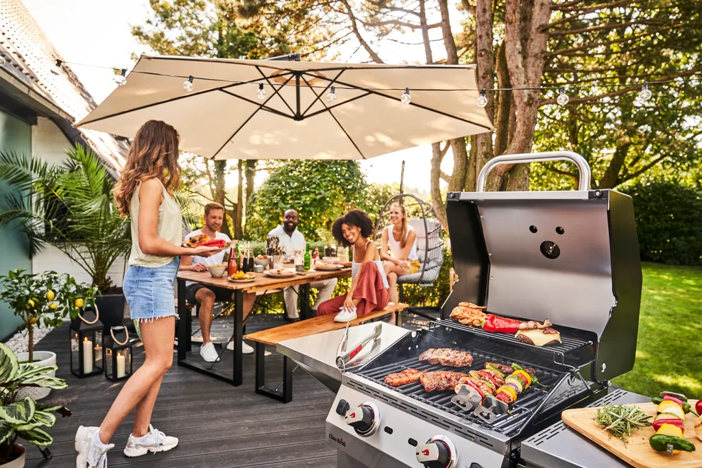 CHAR-BROIL Gasgrill Performance PRO S 2 TRU-Infrared 2-Brenner Grill Silber 1 CHAR-BROIL Gasgrill Performance PRO S 2 TRU-Infrared 2-Brenner Grill Silber