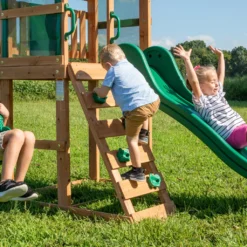 Backyard Discovery Spielturm Buckley Hill Aus Holz | XXL Spielhaus Für Kinder Mit Rutsche, Schaukel Und Kletterleiter | Stelzenhaus Für Den Garten -Grünwelt Exporteren Garten-Winkel afd17e8b8feb29457de61896bc5d7e7c