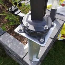 EINFEBEN Universal Bodenplatte Metall Sonnenschirmstaender Fuer Sonnenschirm Ampelschirm Kurbelschirm Bodentraeger Bodenanker Einfache Montage 16 X 16 Cm -Grünwelt Exporteren Garten-Winkel b60f5462e67ec54cdaea6df778879aad