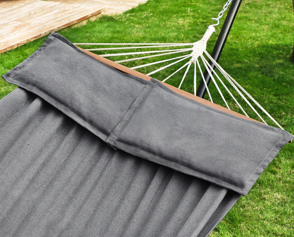 SONGMICS Hängematte, 210 X 150 Cm, Mit 2 Kissen, Bis Zu 300 Kg Belastbar, Mit 2 Holzstangen, Outdoor, Grau GDC022G01 8 SONGMICS Hängematte, 210 X 150 Cm, Mit 2 Kissen, Bis Zu 300 Kg Belastbar, Mit 2 Holzstangen, Outdoor, Grau GDC022G01 – Bild 8