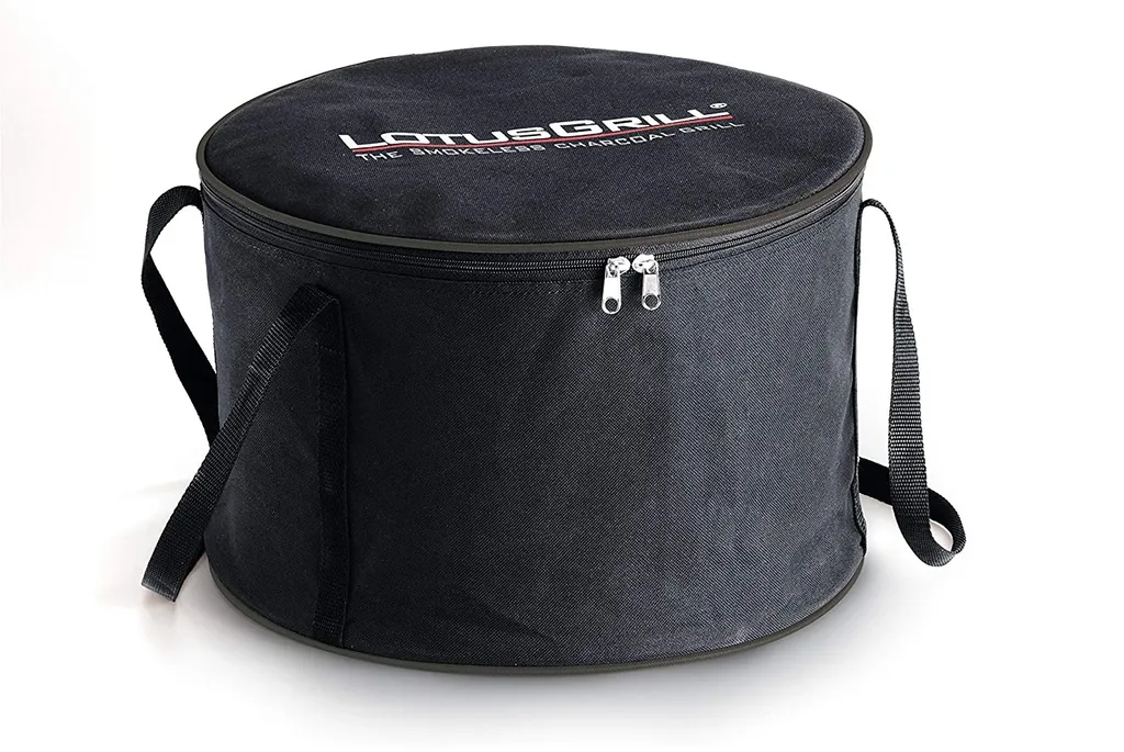 LotusGrill S Small Kompakt Starter-Set Mandarinenorange Raucharme Holzkohlegrill Mit 2,5 Kg Buchenholzkohle, 200 Ml Brennpaste, 1x Zange (Farbe Nach Vorrat), 1x Tasche. Stromversorgung USB/Powerbank 4 LotusGrill S Small Kompakt Starter-Set Mandarinenorange Raucharme Holzkohlegrill Mit 2,5 Kg Buchenholzkohle, 200 Ml Brennpaste, 1x Zange (Farbe Nach Vorrat), 1x Tasche. Stromversorgung USB/Powerbank – Bild 4