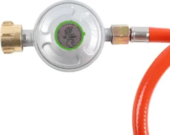 TAINO BLACK 2+1 Gasgrill-Set Haube Regler Gasgrill Mit Seitenbrenner Gusseisen-Rost Gasgrill 2 Brenner Standgrill Matt Schwarz -Grünwelt Exporteren Garten-Winkel d59485c51a330e8d067645a713b1ecd9